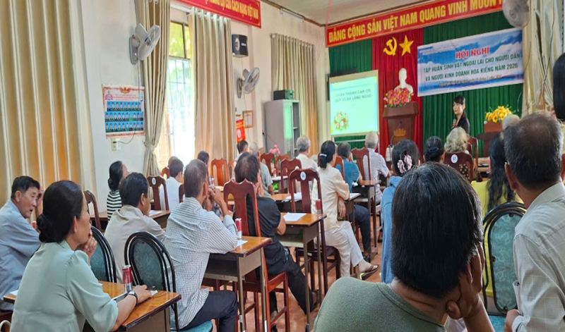 Tập huấn nhận diện và quản lý loài ngoại lai xâm hại theo Thông tư số 69/2025/TT-BNNMT ngày 28/11/2025 cho người dân và hộ kinh doanh hoa kiểng